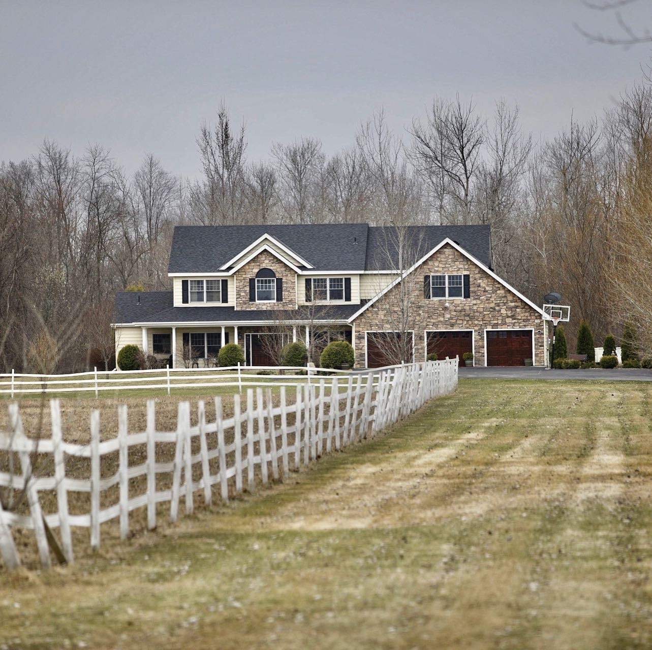 CoMitted 365 Blog Buying a House Roof Need to Knows House