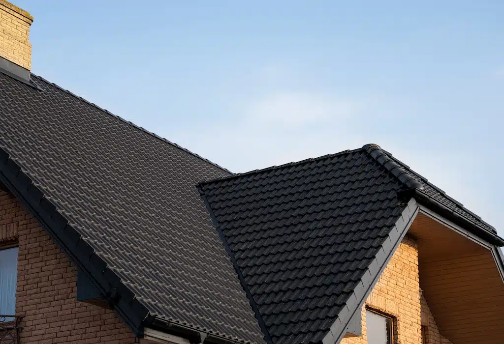 Metal roofing on home.jpeg
